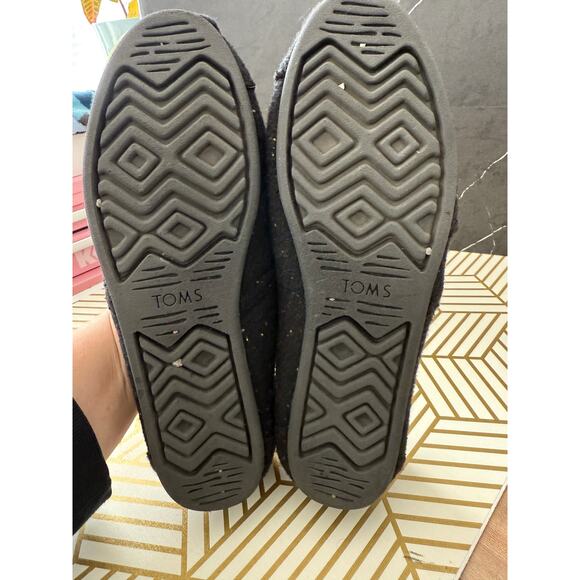 TOMS Women's Alpargata Black Twill Faux Shearling Shoe | Size 11 - Picture 5 of 5